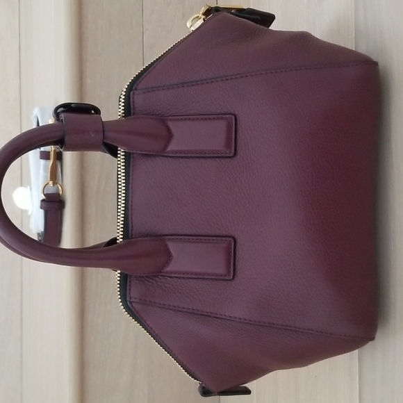 Marc Jacobs Textured Mini Incognito Leather Tote and Crossbody Bag in Aubergine - Picture 2 of 12